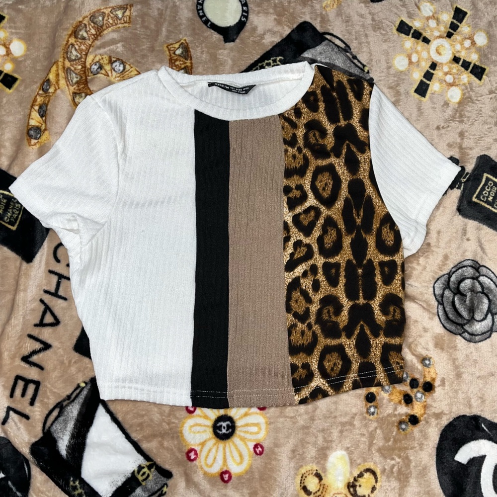 SHEIN White and Leopard Print Crop Top